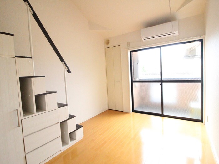 居室 Ｌｏｆｔ３千種