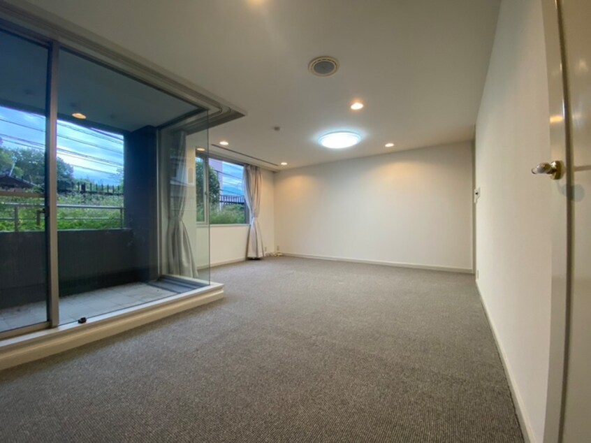 居室 ダイアパレスロイヤル八事(103)