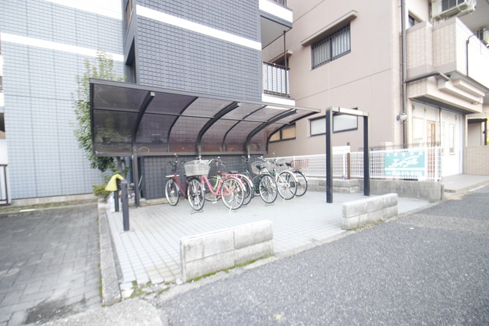 駐輪場 センチュリー２１