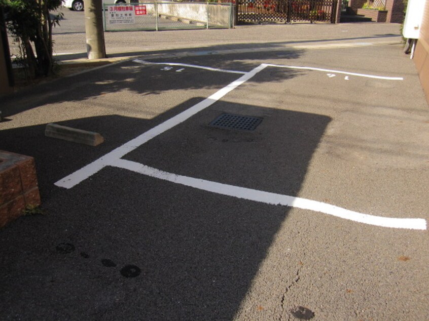 駐車場 サ－ラ･アソシア