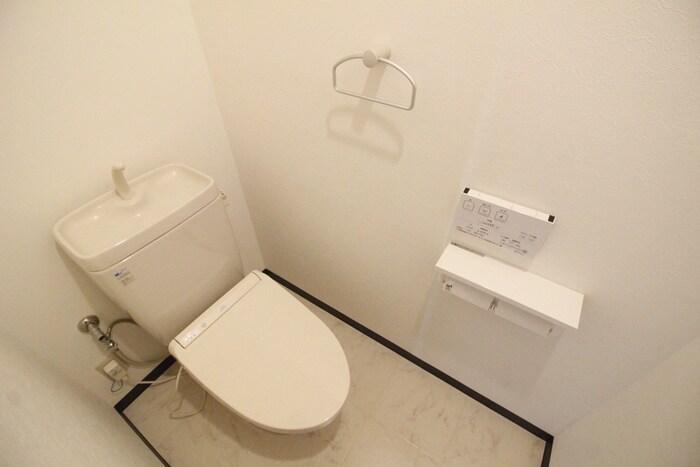 トイレ サ－ラ･アソシア