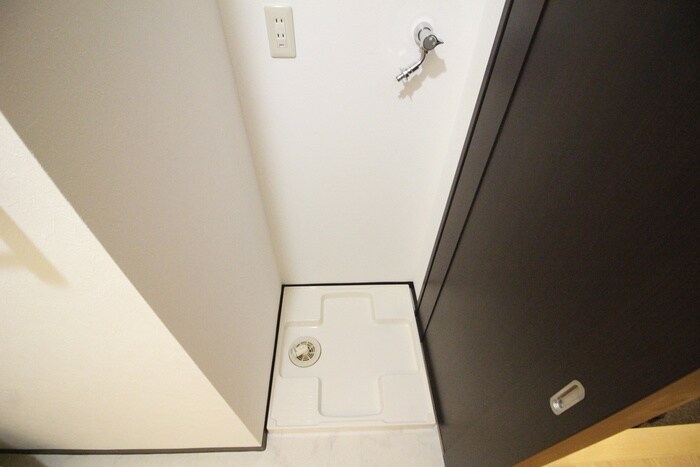 洗濯機置場 サ－ラ･アソシア