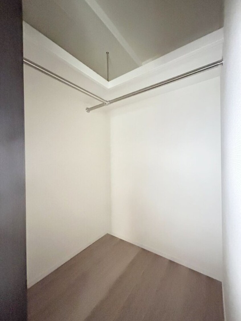 収納 プラウドタワー栄（403）