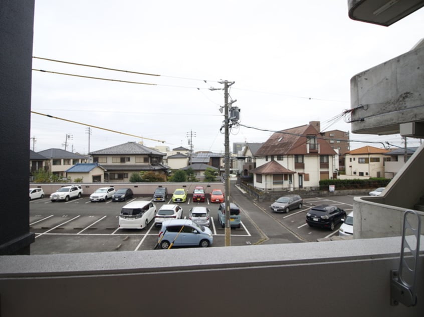 室内からの展望 パルティール八田