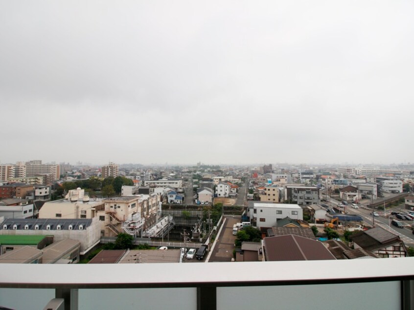 室内からの展望 フローラ草平