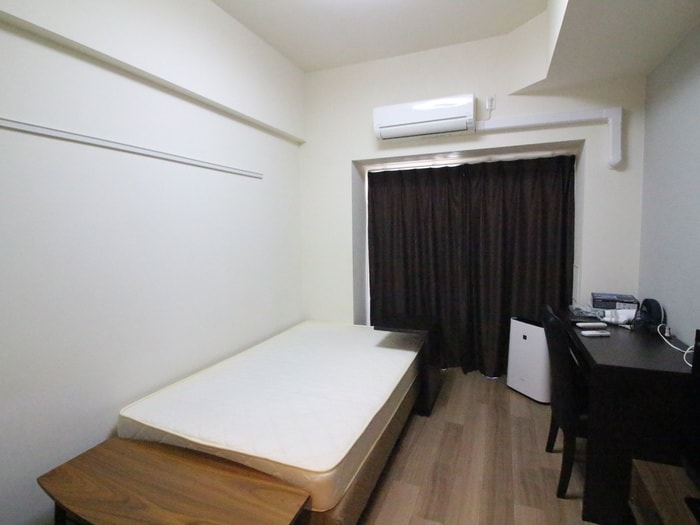 居室 ﾌﾟﾚｻﾝｽ丸の内ｱﾃﾞﾙ(502)