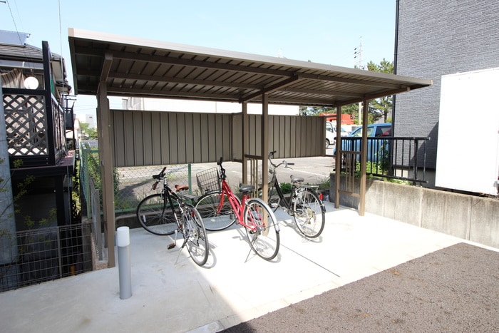 駐輪場 カーサ　ベッラ