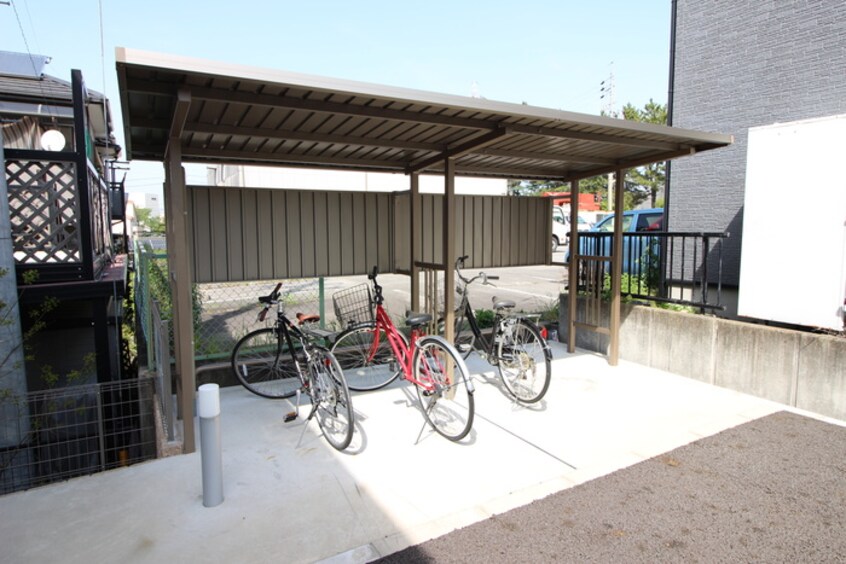 駐輪場 カーサ　ベッラ