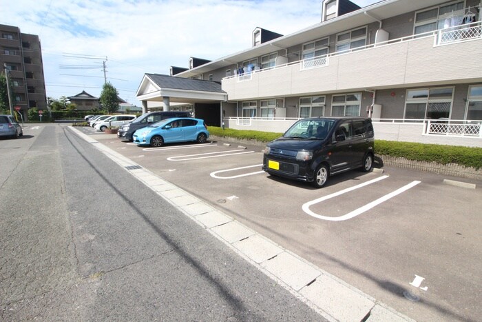 駐車場 メゾン・ドゥミエ－ル