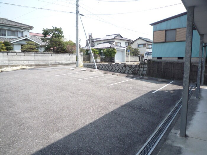 駐車場 エクセル井田