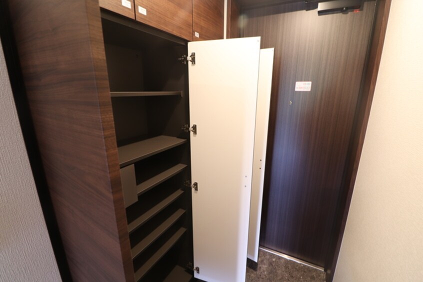 靴箱 Residence d‘東山