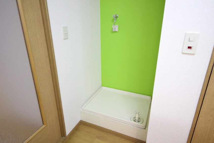 洗濯機置場 フォ－ブル葵