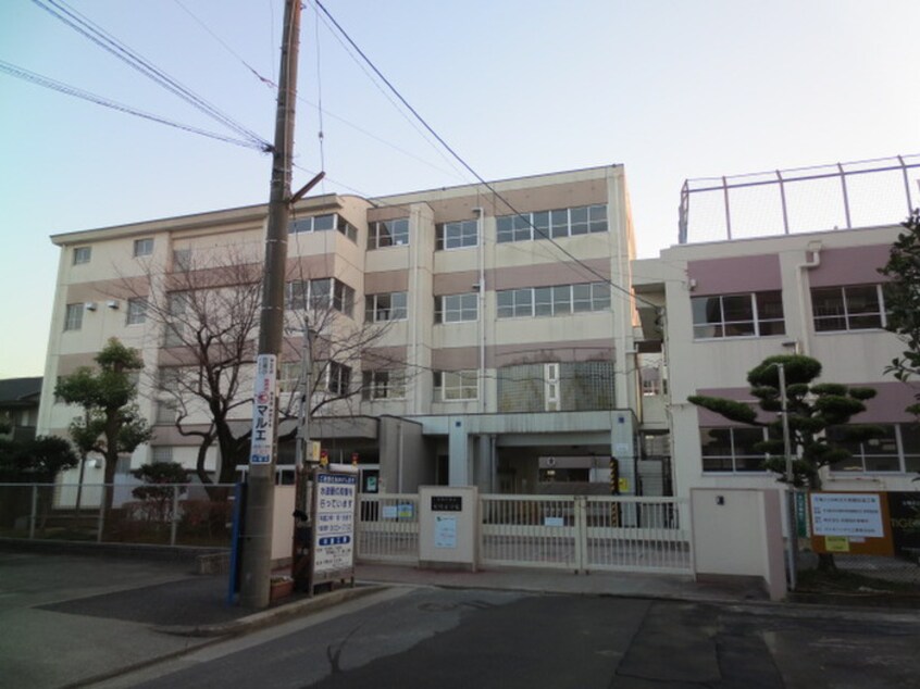 名古屋市立万場小学校(小学校)まで652m ウィルガ－デン