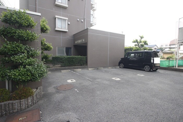 駐車場 パラシオン・サン鳥見