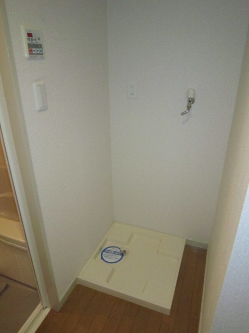 洗濯機置場 パラシオン・サン鳥見