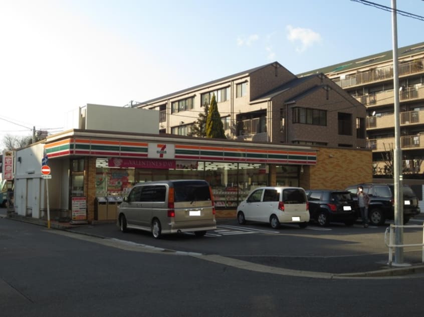 セブンイレブン名古屋笹塚町店(コンビニ)まで194m パラシオン・サン鳥見