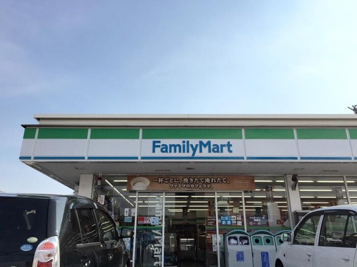 ファミリーマート 岡崎元欠町店(コンビニ)まで274m グランデュール４６