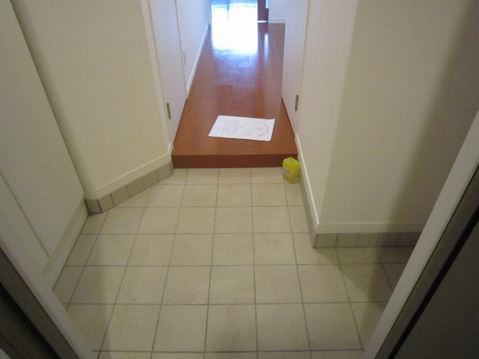 玄関 ルーエ白川公園