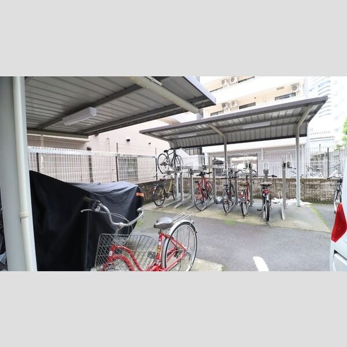 駐輪場 プレストンズ新栄