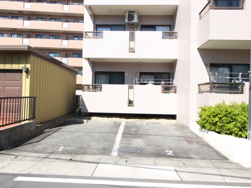 駐車場 ファミール原