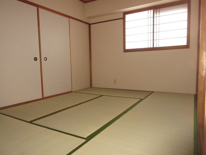 居室 ロジェ千種