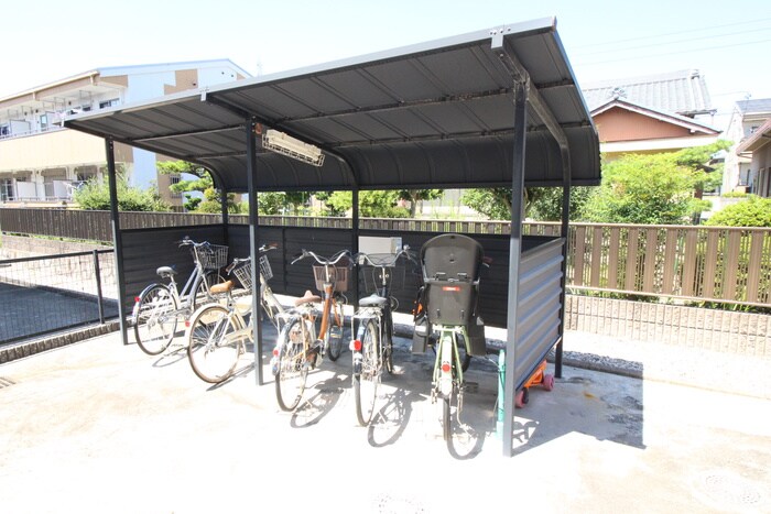 駐輪場 ガーデニングヒルズ神の倉Ⅱ