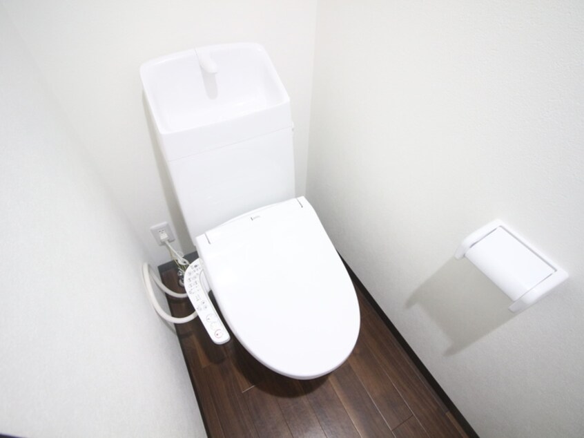 トイレ storia日比野