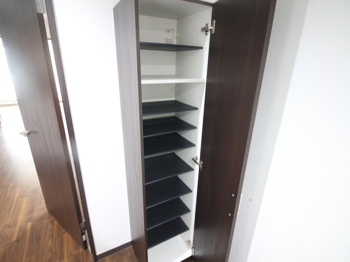 靴箱 storia日比野