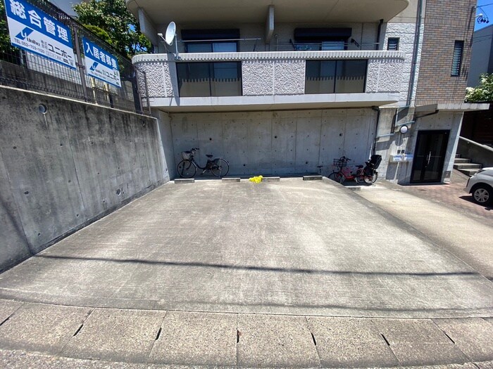 駐車場 ミ・カーサS棟