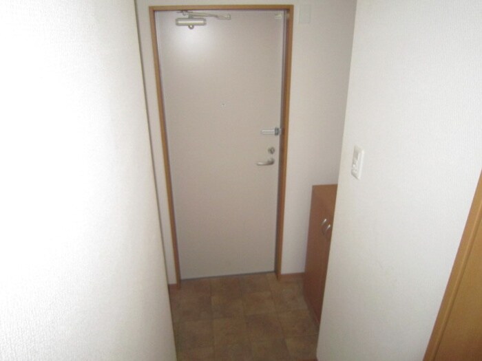 玄関 ファルダ不二ヶ丘