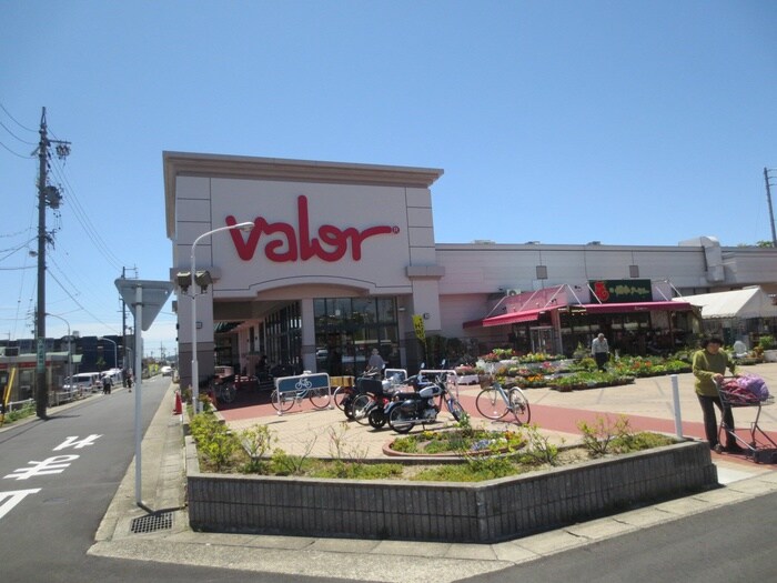 バロー(スーパー)まで1500m ファルダ不二ヶ丘