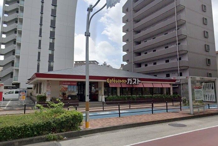 ガスト鶴舞店(ファストフード)まで151m S-RESIDENCE鶴舞駅前