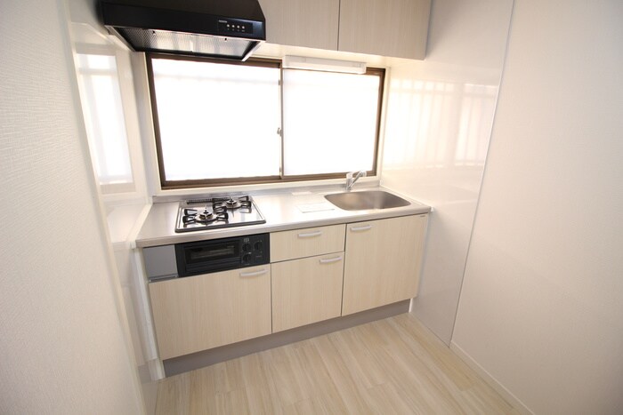 キッチン クレスト岩倉