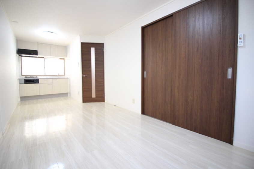 居室 クレスト岩倉