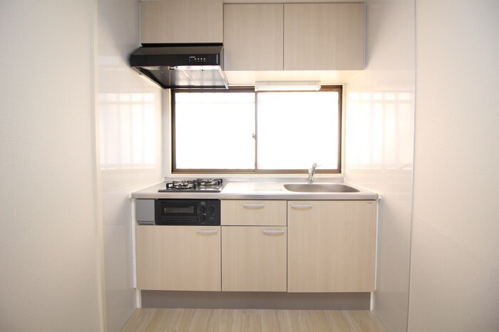 キッチン クレスト岩倉