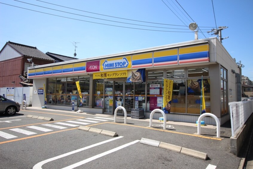 ミニストップ名古屋豊田３丁目店(コンビニ)まで1100m Regalest Belle