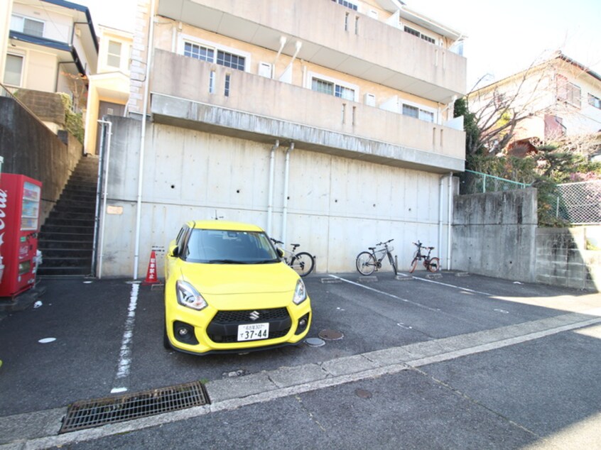 駐車場 リブレア名城大学前