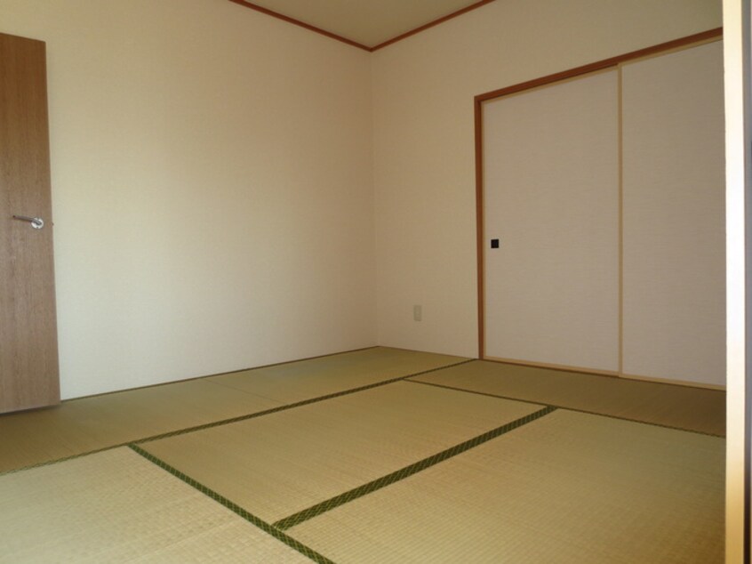 居室 ロイヤル柴田