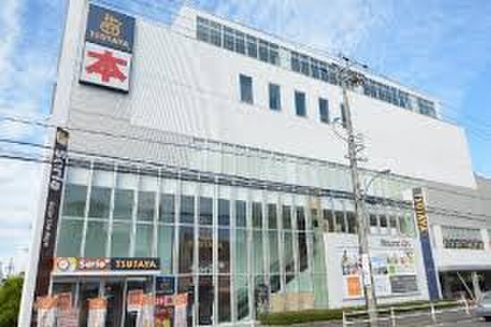 Seria 瑠璃光町店(100均)まで450m フロレア－ルⅠ