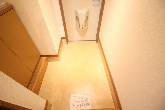 玄関 サニーコート曳馬