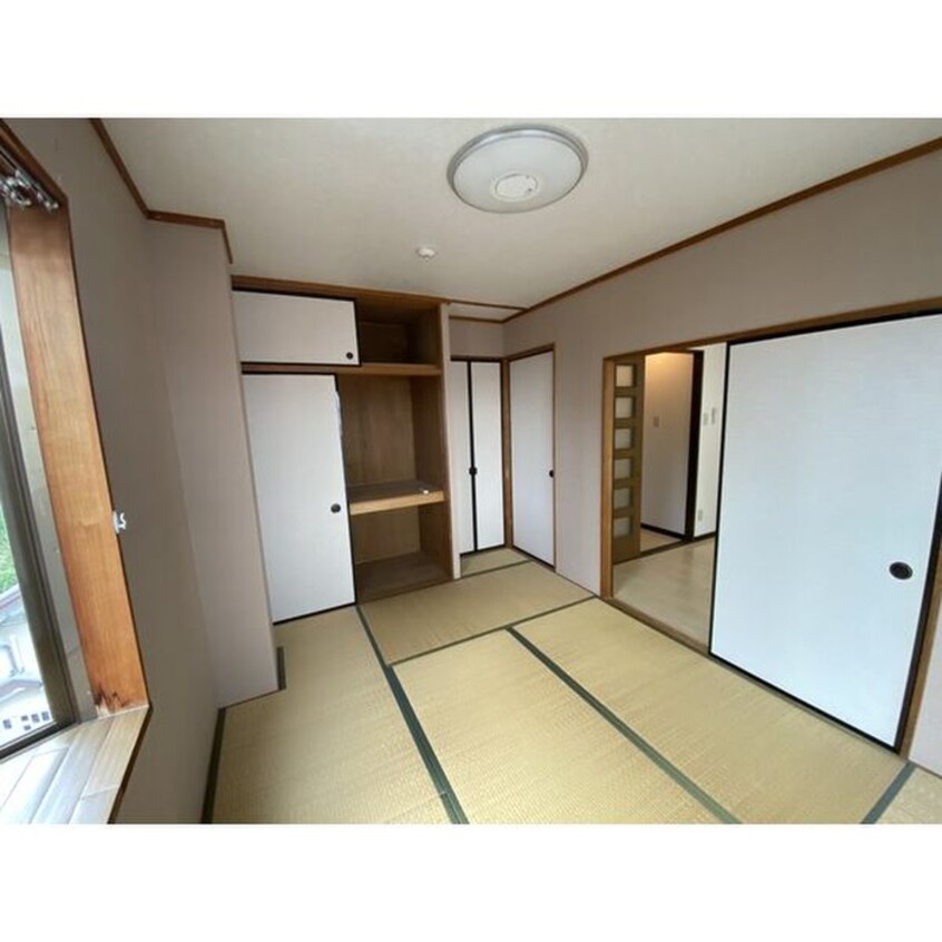 居室 ケアンズロイヤル