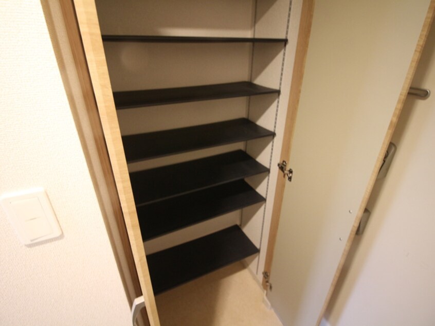 靴箱 ロイヤル山王