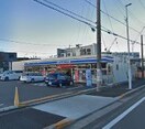 ローソン(コンビニ)まで609m ロイヤル山王