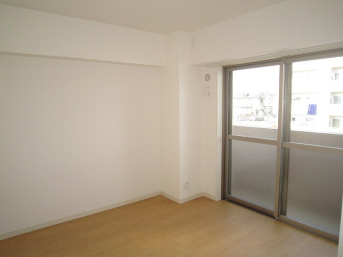 居室 グランドゥール出川