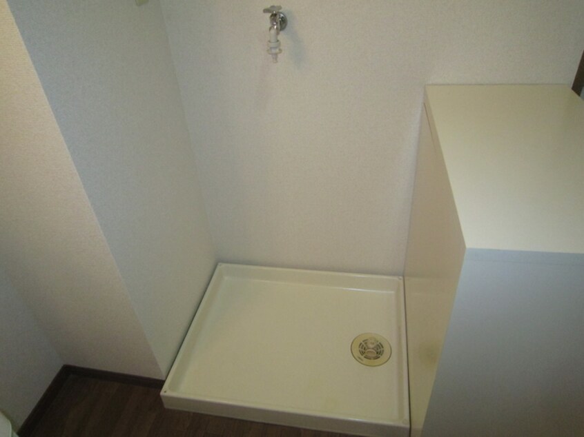 洗濯機置場 リヴェ－ル白山