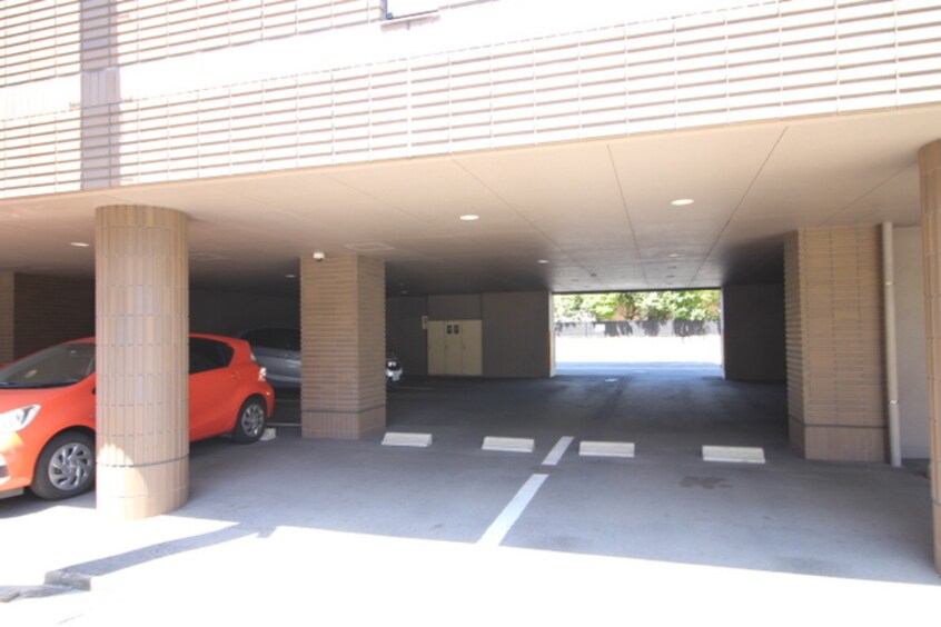 駐車場 サンアベニュー尾頭橋