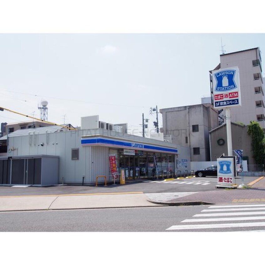 ローソン徳川店(コンビニ)まで150m ルミエ－ル芳野