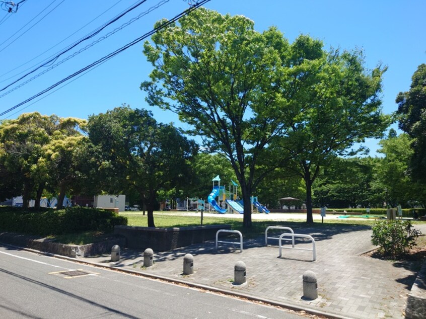 富田公園(公園)まで458m ソレイユ参番館