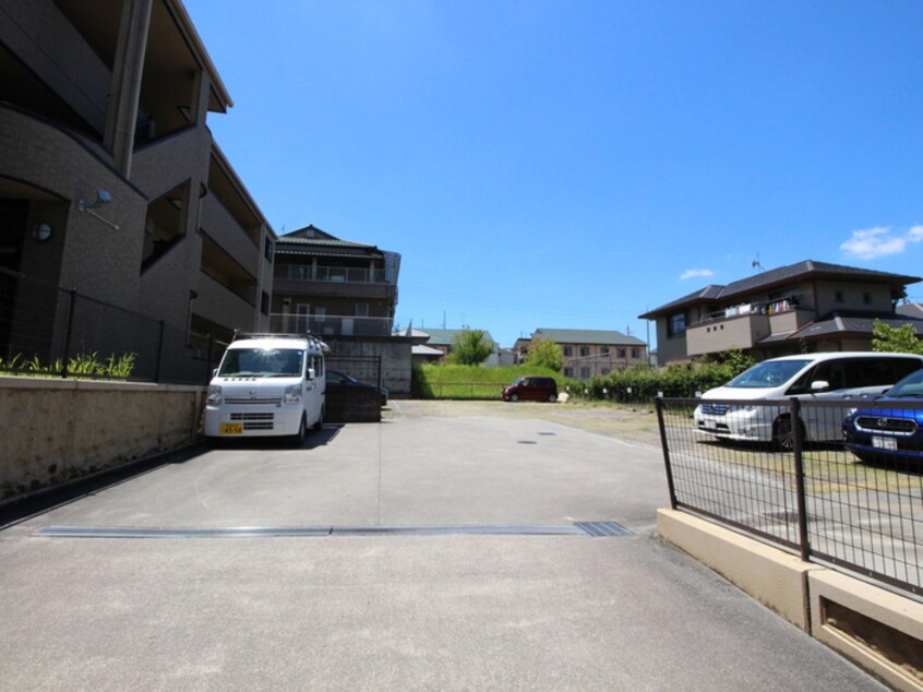 駐車場 オアシス荒池