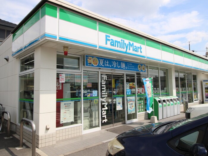 ファミリーマート天白向が丘店(コンビニ)まで760m オアシス荒池